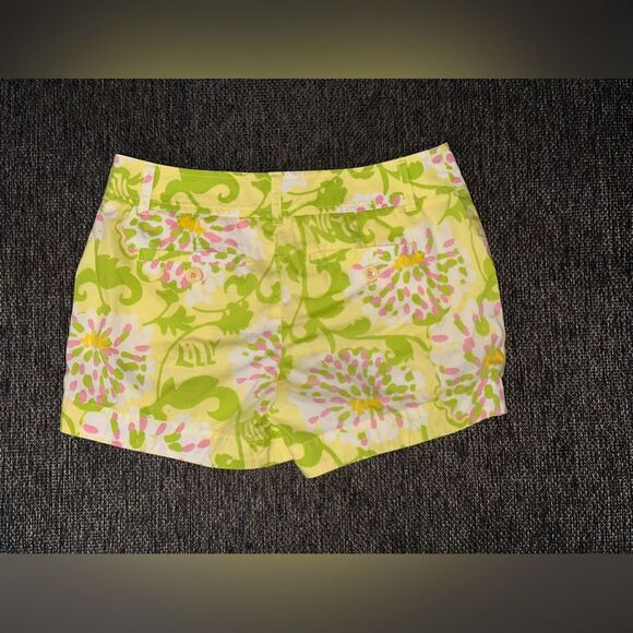 Lilly Pulitzer Women's  Jubilee Floral‎ Chino Shorts Size 4 - Picture 6 of 11